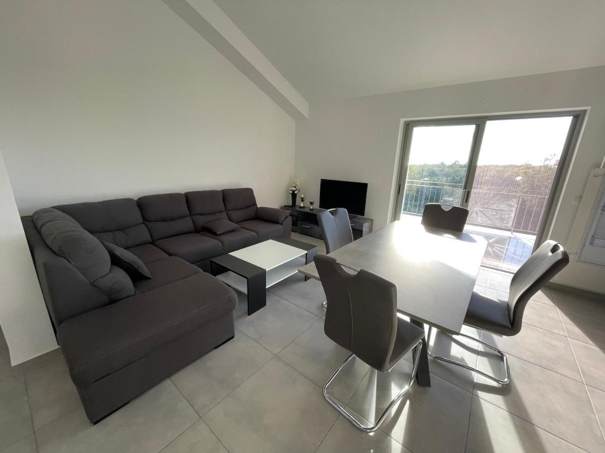 Apartments Lia-Jolie Umag Exterior photo